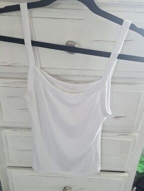 Aritzia White Ribbed Scoop Neck Camisole